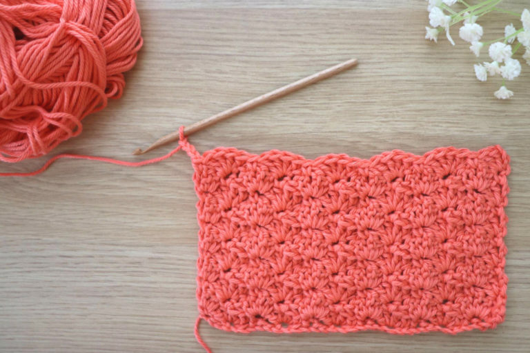 The BEST Yarn for Crochet Beginners: A COMPLETE Guide - sigoni