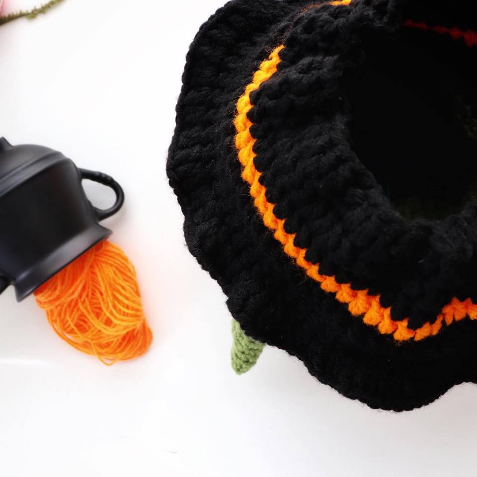 Halloween Witch Trick or Treat Bag Crochet Pattern