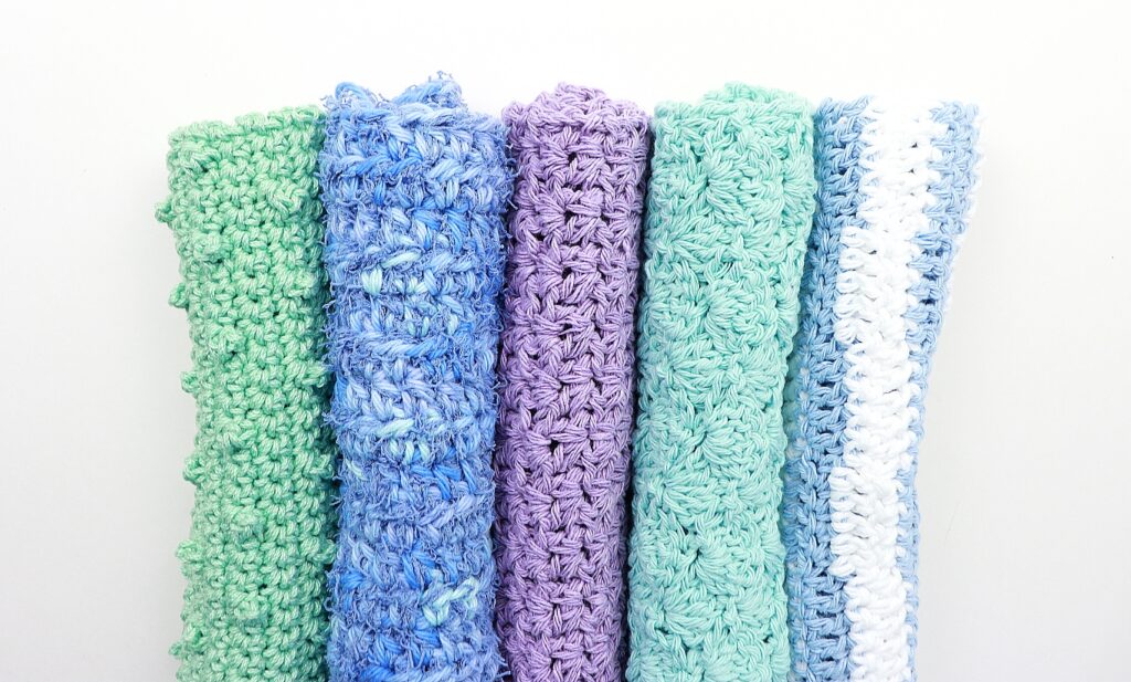 5 Quick & Pretty Crochet Washcloth Patterns to Practice the Basic Beginner Stitches