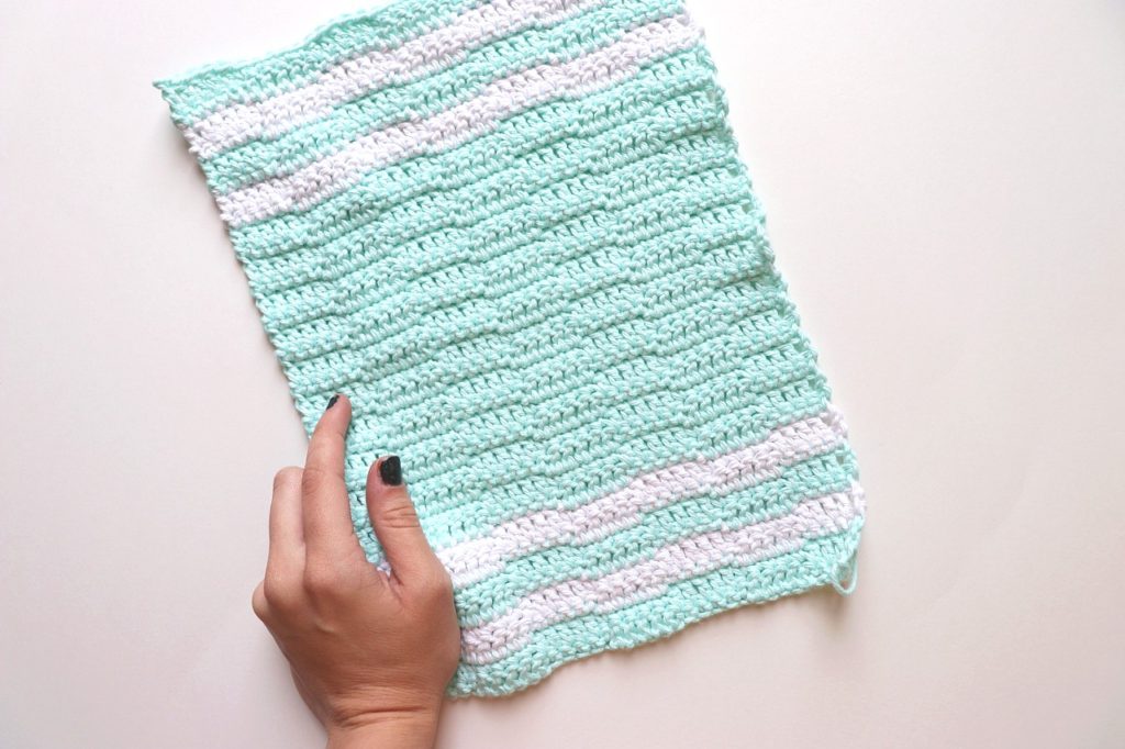 Checkered Colorblock Washcloth Crochet Pattern for Beginners