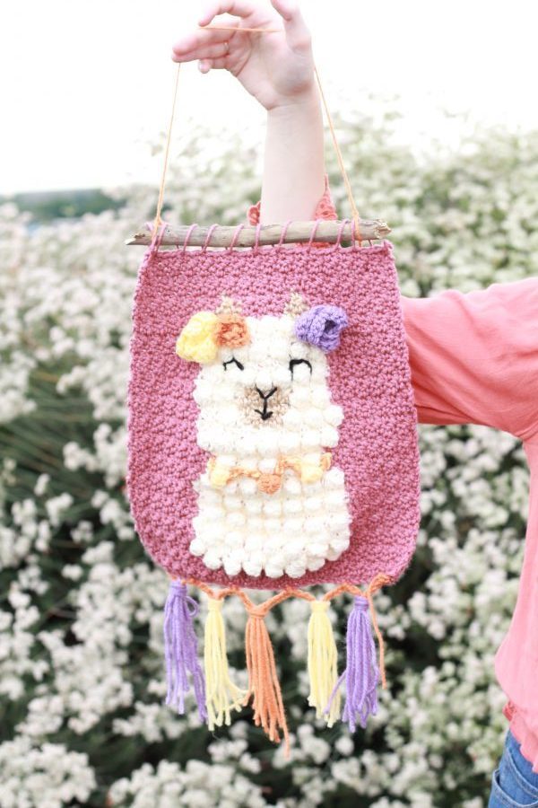 Image for How to Crochet a Llama Wall Hanging