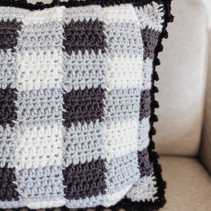 Image for Simple Gingham Crochet Pillow Cover