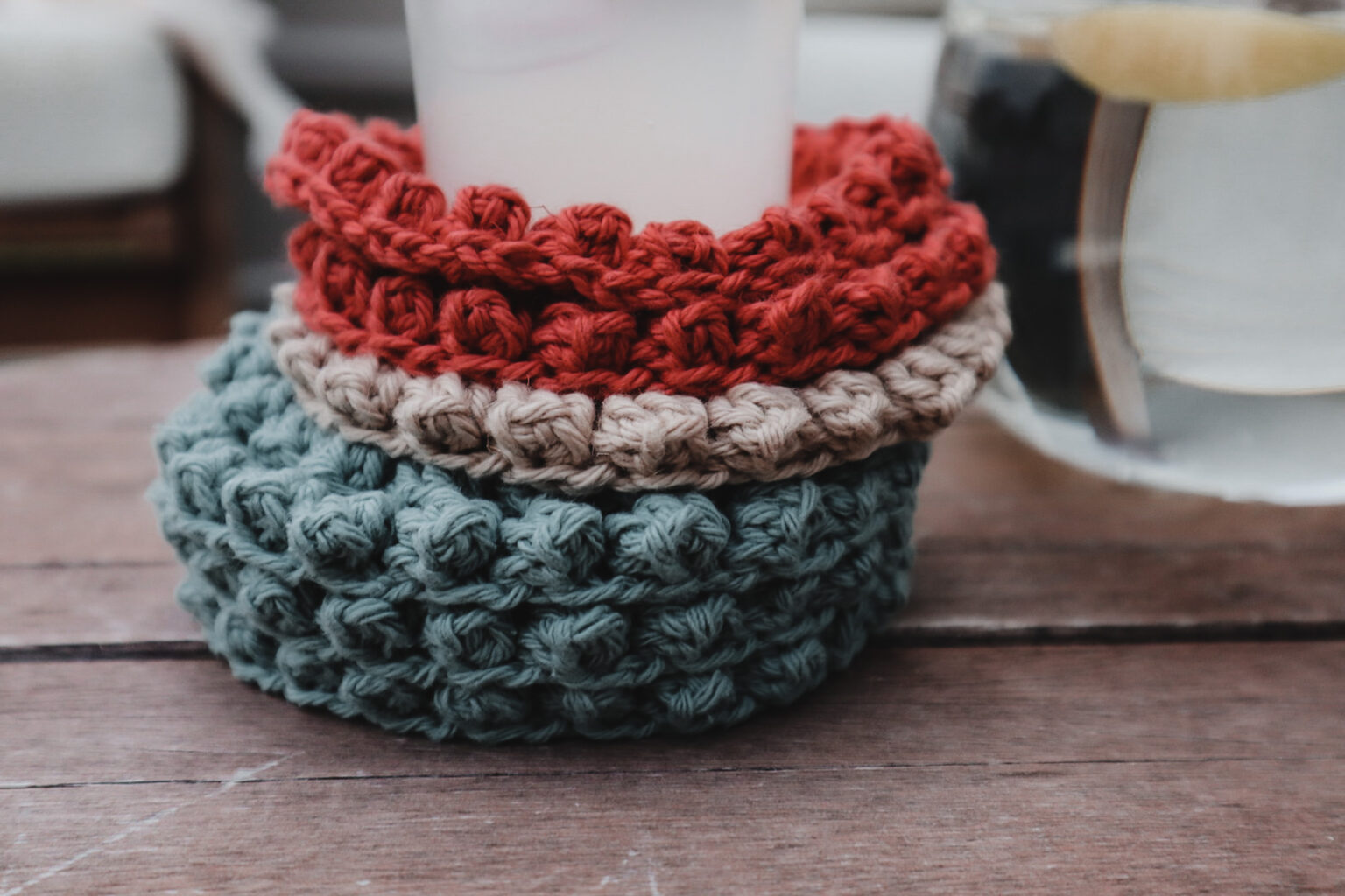 Super Simple Crochet Coaster for Beginners Free Pattern sigoni macaroni