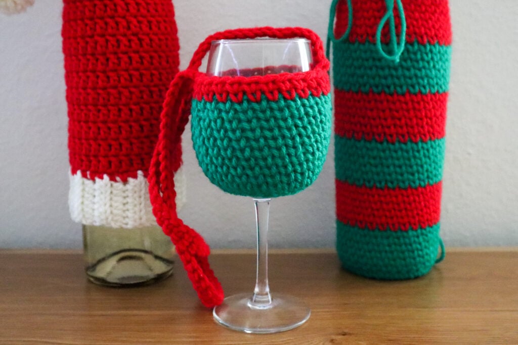 Crochet Wine Glass Lanyard Free Crochet Pattern