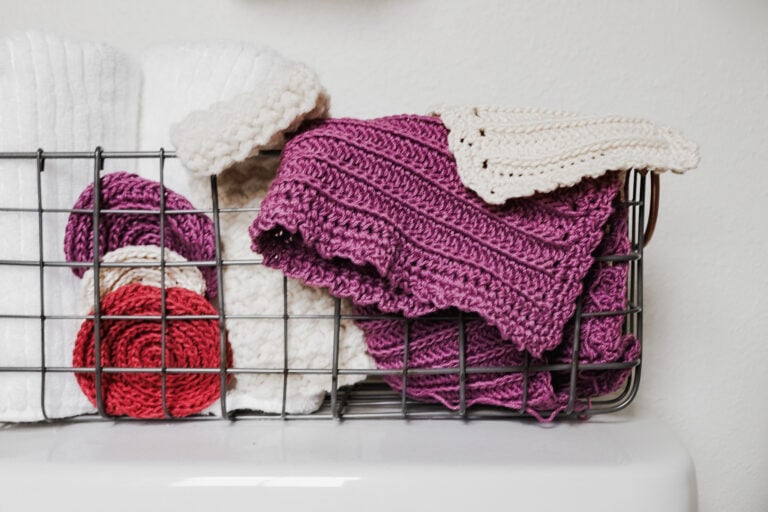 Crochet Ribbed Washcloth in the THIRD LOOP | Free Pattern