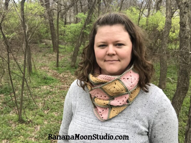 Image for Ramona Scarf, a Free Crochet Infinity Scarf Pattern