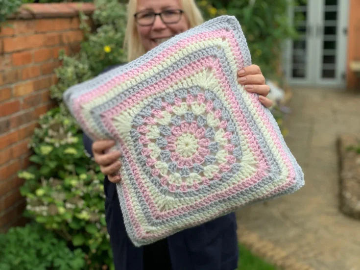 Image for Vintage Crochet Pillow Pattern