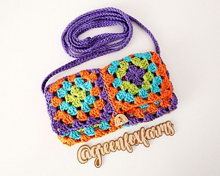Image for Granny's Festival Belt Pouch pattern by Lisa M Fox