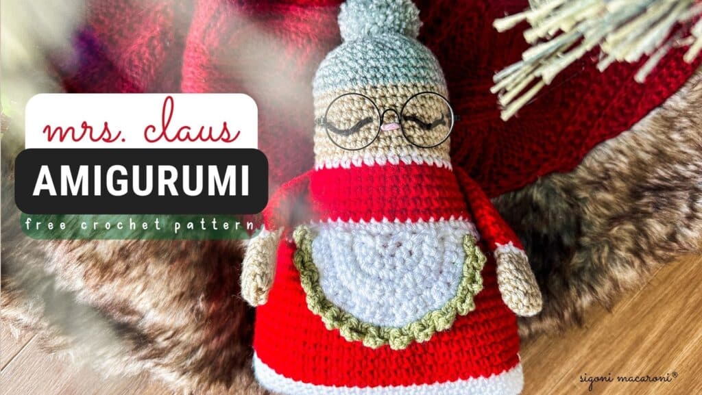 Easy Crochet Mrs Claus Amigurumi: Free Pattern